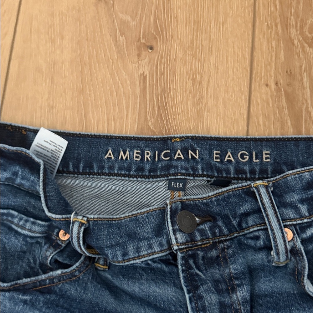 American Eagle Outfitters Dark Blue Jeans - Picture 4 of 8